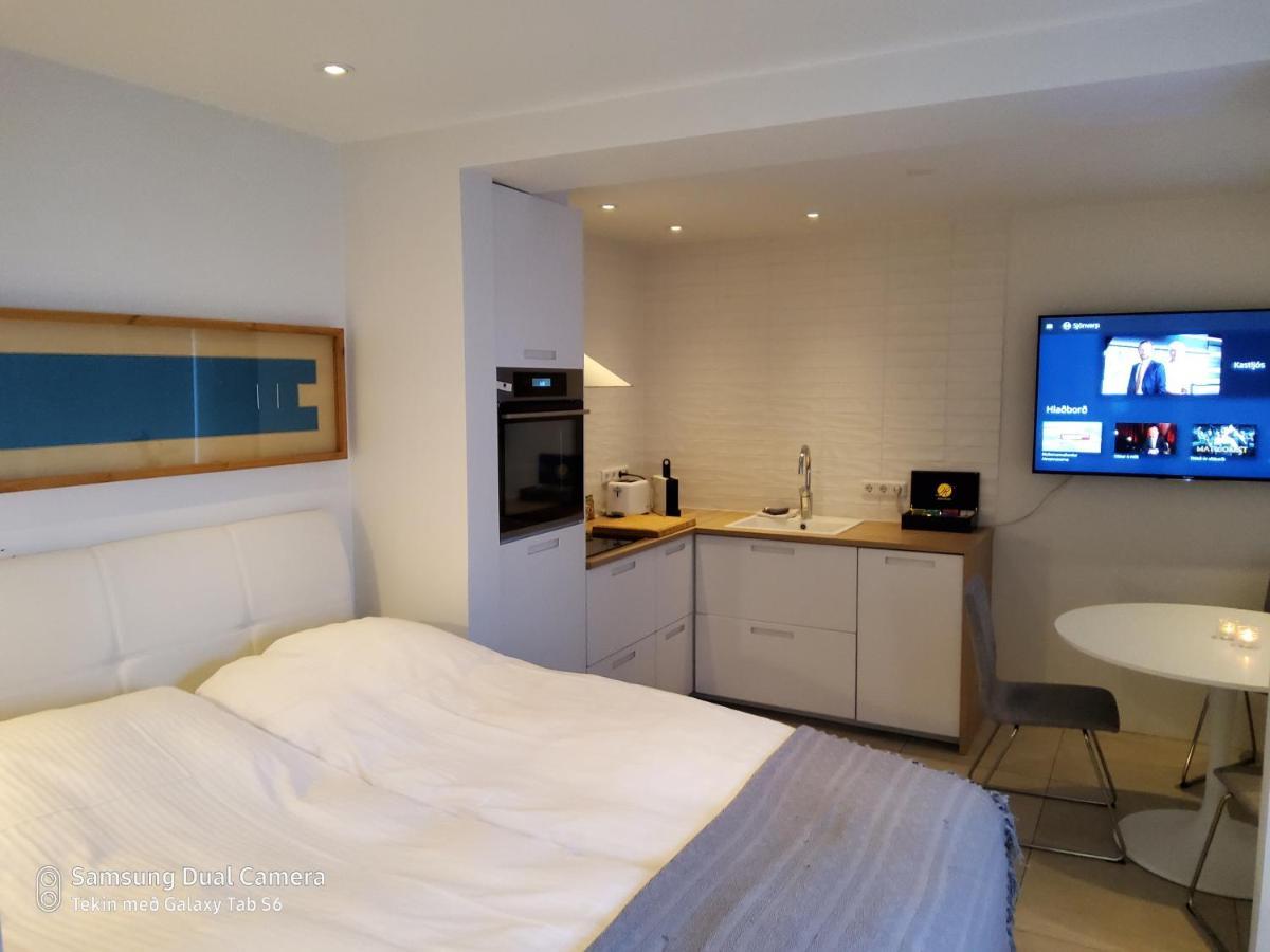 Centrum Apartment Акурейри Екстериор снимка