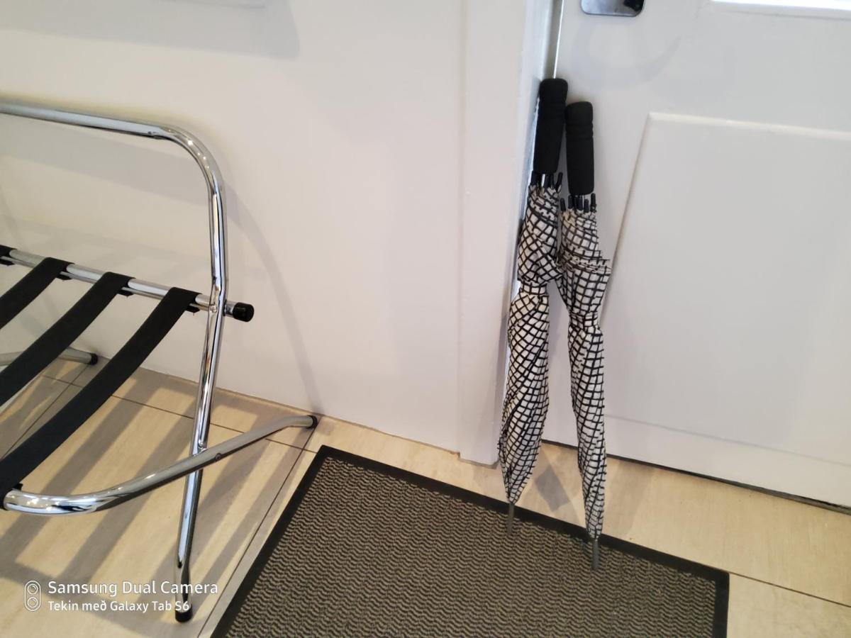 Centrum Apartment Акурейри Екстериор снимка